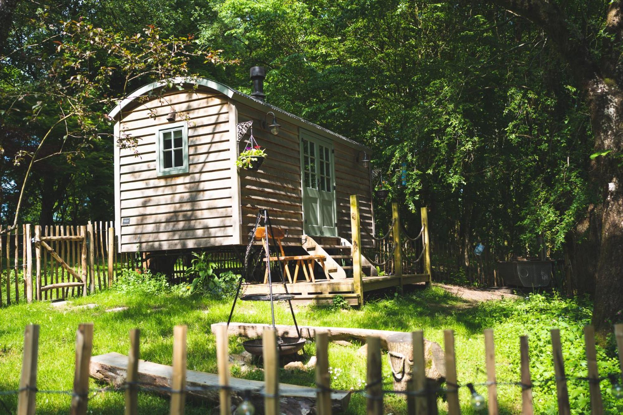 Somerset Shepherds Huts Winsham Exterior photo